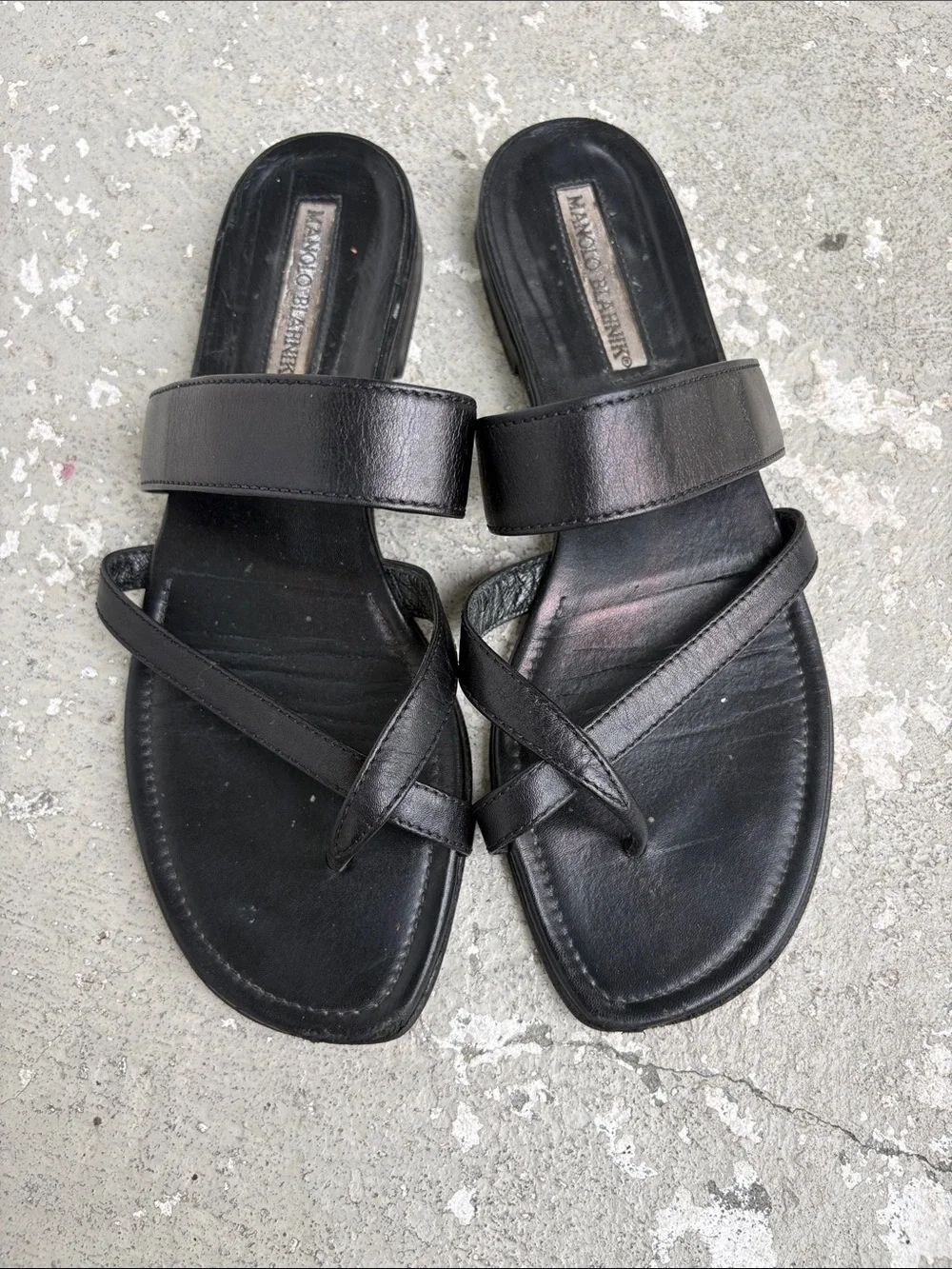 Manolo Blahnik Susa black leather slides